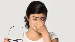 Kya Basi Laar Se Aankhon Ki Roshni Badhti Hai
