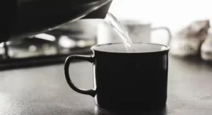 Who Should Not Drink Hot Water