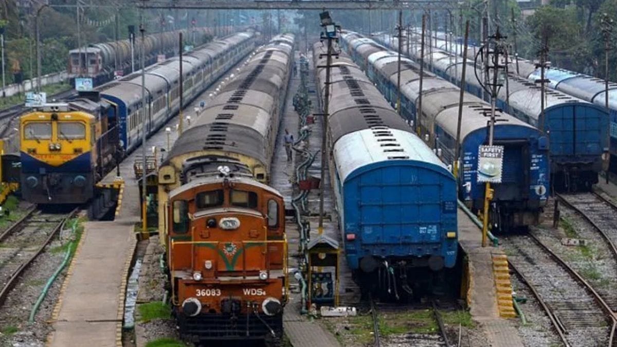 Indian Railways Kavach Upgrade: ₹1,236 करोड़ से सुरक्षा और नेटवर्क में बड़ा बदलाव