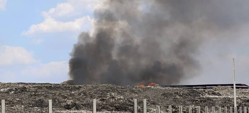 भोपाल कचरा प्लांट आग: 25 टन कचरा जला, इलाके में मचा हड़कंप