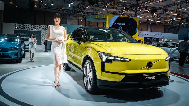 चीनी EV बिक्री उछाल से जापानी ऑटो कंपनियों पर बढ़ा दबाव