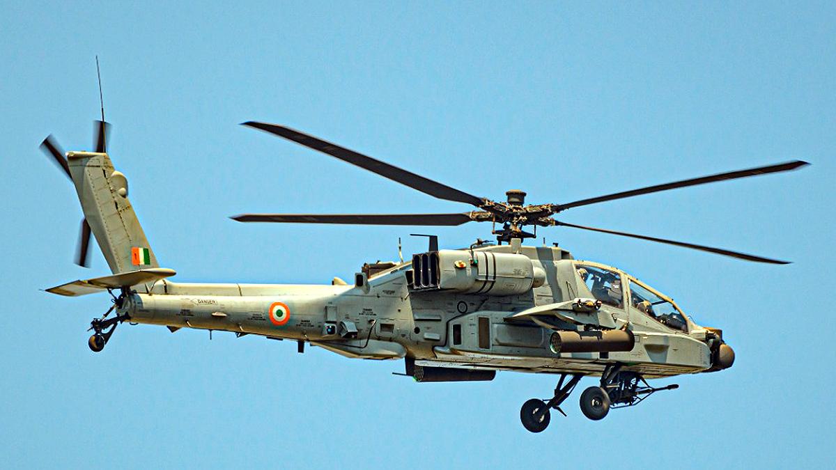 भारत को अमेरिका से मिला बड़ा रक्षा समर्थन, Apache हेलीकॉप्टर और M777 सिस्टम होंगे और मजबूत