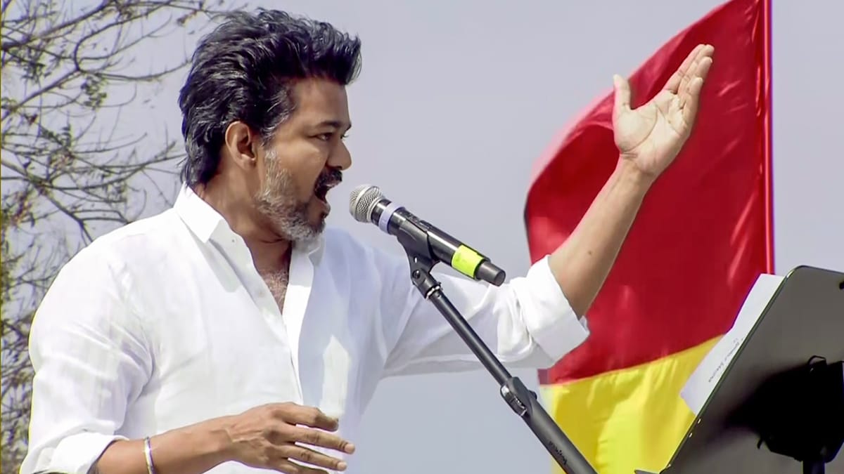 विजय टीवीके राजनीतिक शुरुआत में धमाका, लेकिन सरकार बनाना अब भी चुनौती