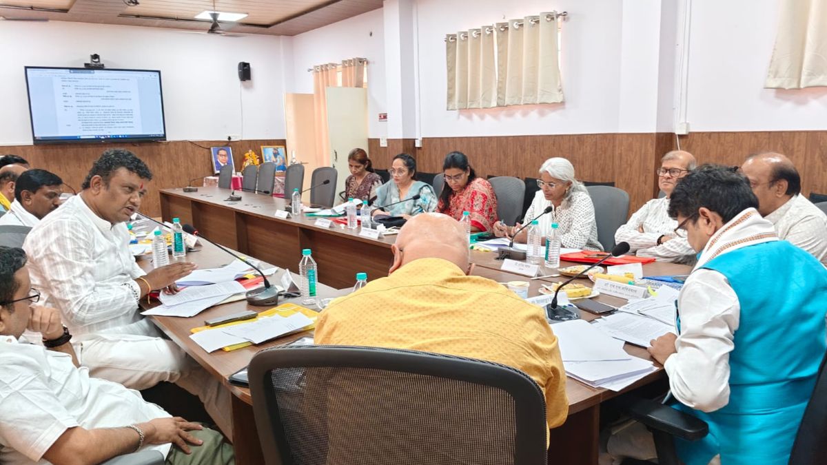 टेंपल मैनेजमेंट कोर्स से बदलेगी युवाओं की किस्मत, उज्जैन में शुरू होगी अनोखी MBA पढ़ाई